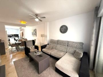 3 BEDRROM APARTMENT WITH SEA VIEW