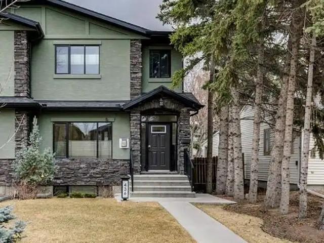 3 Beds, 2.5 bath House available in Mount Pleasant