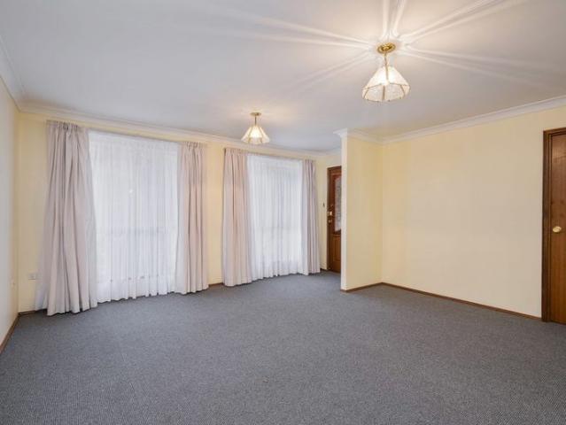 3 BEDS | 2 BATHS | 1 CAR