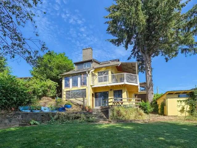 3 Beds 2 Baths House