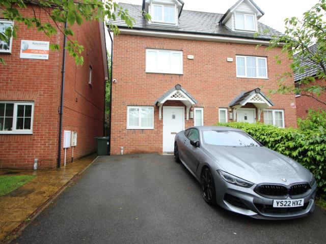 3 beds Semi Detached £1,100 pcm To Let Sydney Barnes Close, Castleton, Rochdale