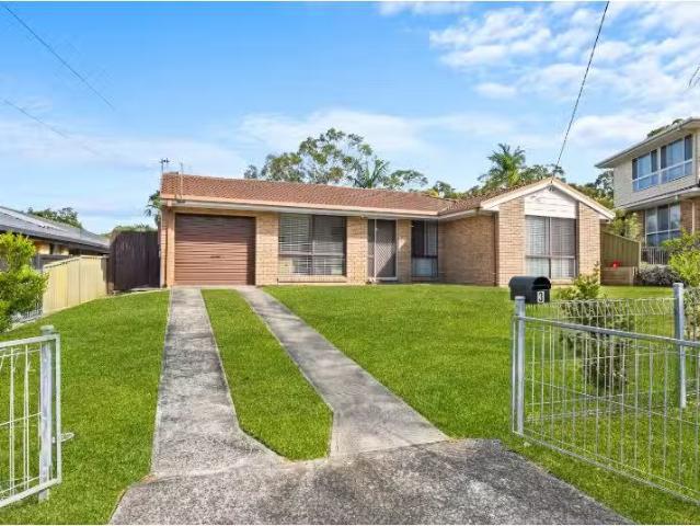3 Belshaw Place, Bateau Bay House for rent Listed by Tammy Ca.