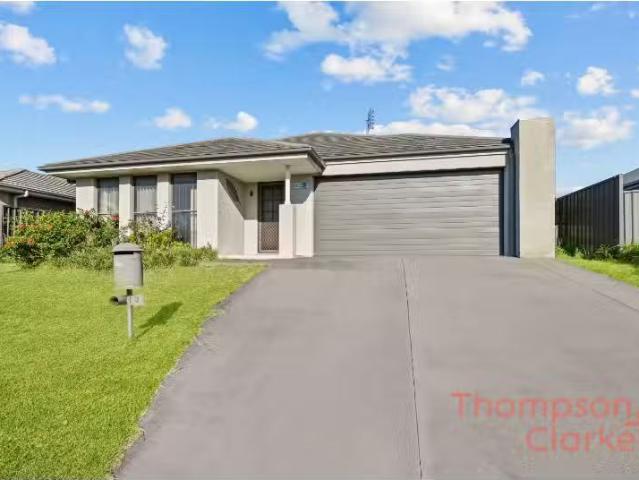 3 Bergman Way, RUTHERFORD House for rent Listed by Chloe Hami.