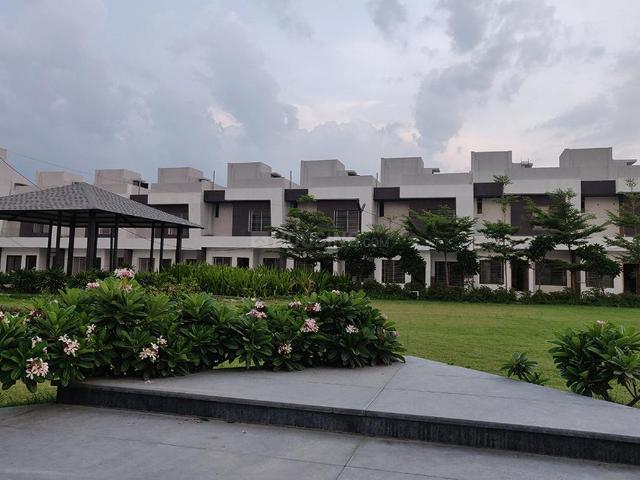 3 BHK Villa in Talawali Chanda for resale Indore. The reference number is 21102491