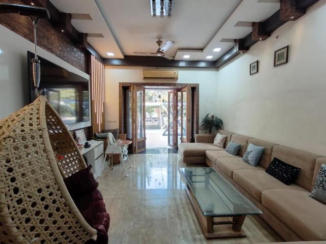 3 BHK Villa in Thaltej for resale Ahmedabad. The reference number is 20737492