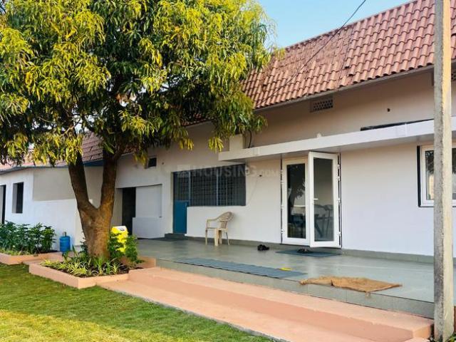 3 BHK Villa in Thummaloor for resale Hyderabad. The reference number is 20809148