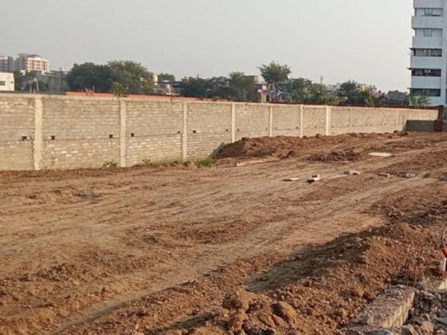 3 BHK Villa in Udhna for resale Surat. The reference number is 21164465