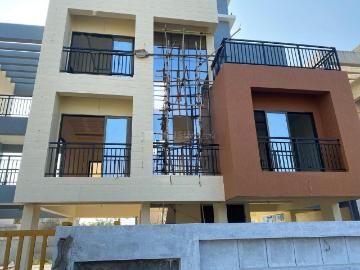 Villa for sale in Maharashtra - Garden