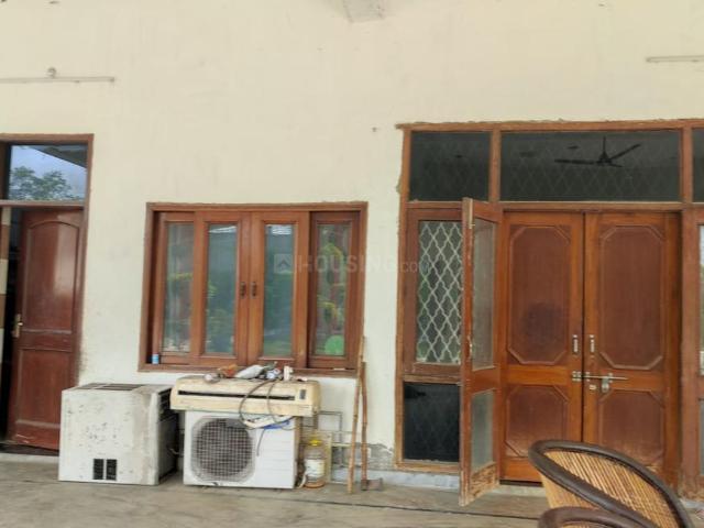 3 BHK Villa in Anand Vihar for rent Hapur. The reference number is 11969120