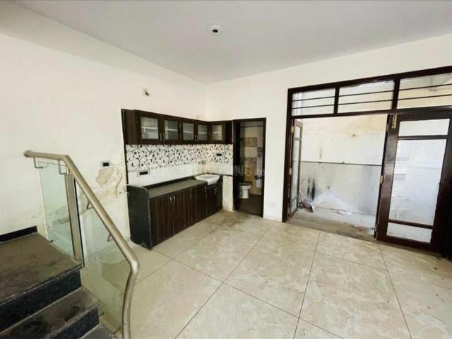 3 BHK Villa in Chandkheda for rent Ahmedabad. The reference number is 21063583