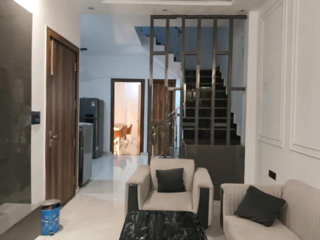 3 BHK Villa in Chipiyana Buzurg for resale Ghaziabad. The reference number is 21069182