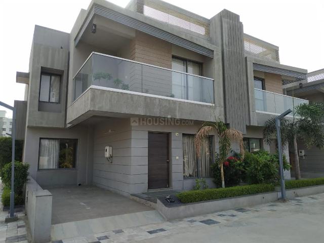 3 BHK Villa in Manipur for resale Ahmedabad. The reference number is 20497259