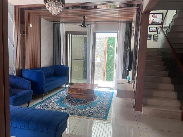 3 BHK Villa in Mavalli for rent Bengaluru. The reference number is 18281708