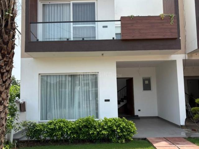 3 BHK Villa in Nabha for resale Zirakpur. The reference number is 20152798