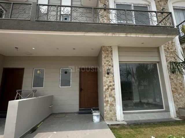 3 BHK Villa in Nagla for rent Zirakpur. The reference number is 20912528