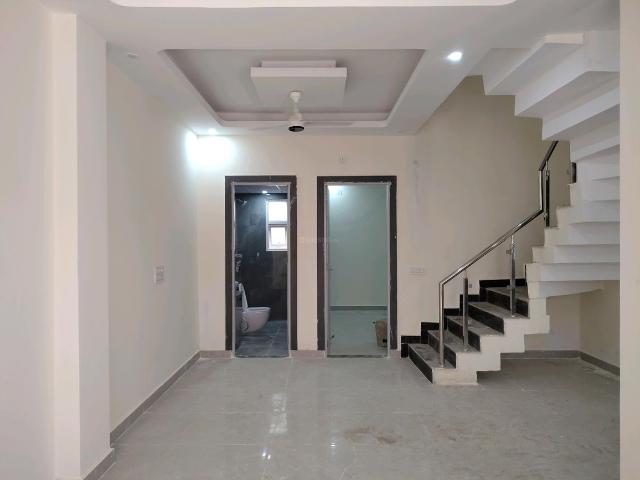 3 BHK Villa in Noida Extension for resale Greater Noida. The reference number is 17128659