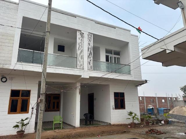 3 BHK Villa in Noida Extension for resale Greater Noida. The reference number is 19502814