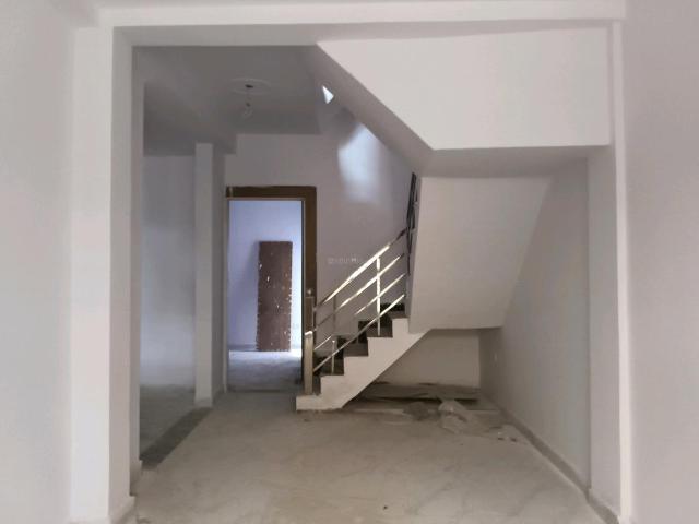 3 BHK Villa in Noida Extension for resale Greater Noida. The reference number is 19722989