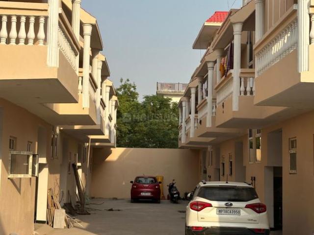 3 BHK Villa in Noida Extension for resale Greater Noida. The reference number is 19918069
