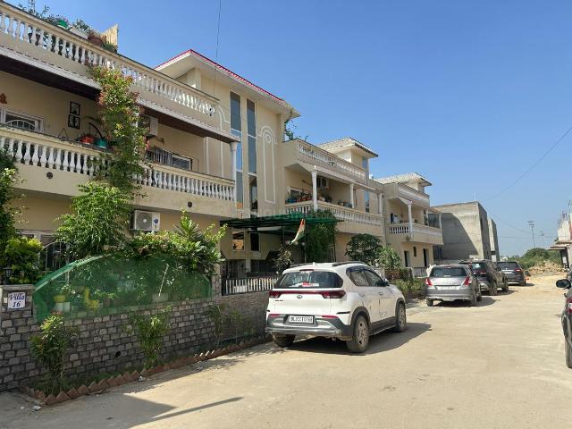 3 BHK Villa in Noida Extension for resale Greater Noida. The reference number is 20911013