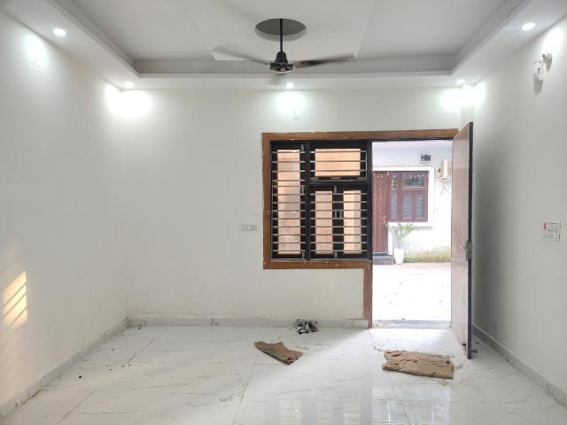 3 BHK Villa in Noida Extension for resale Greater Noida. The reference number is 21082578