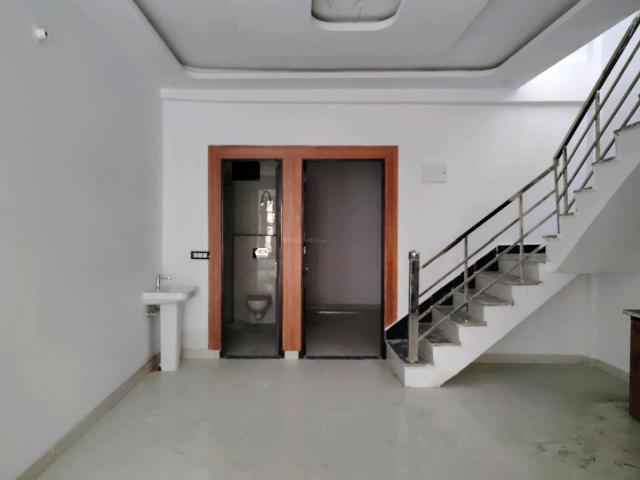 3 BHK Villa in Noida Extension for resale Greater Noida. The reference number is 21091238