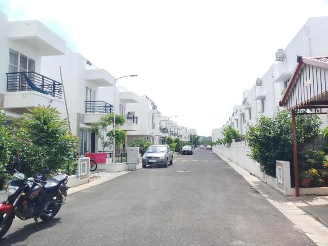 3 BHK Villa in Oragadam Sriperambattur for rent Chennai. The reference number is 20480423