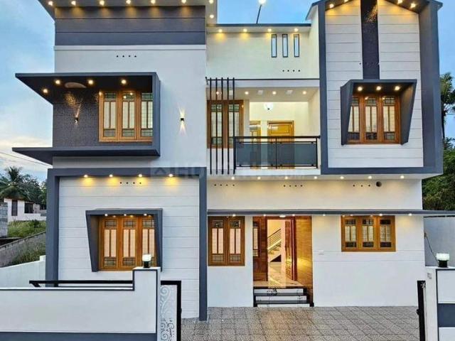 3 BHK Villa in Ottapalam for resale Palakkad. The reference number is 21135416