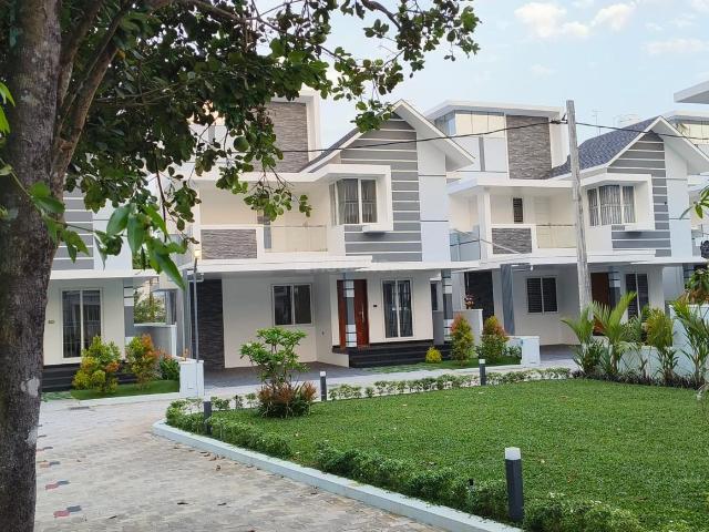 3 BHK Villa in Panangad for resale Kochi. The reference number is 20397352