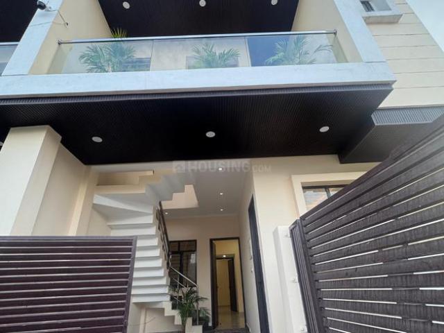 3 BHK Villa in Papnamow for resale Lucknow. The reference number is 20569500