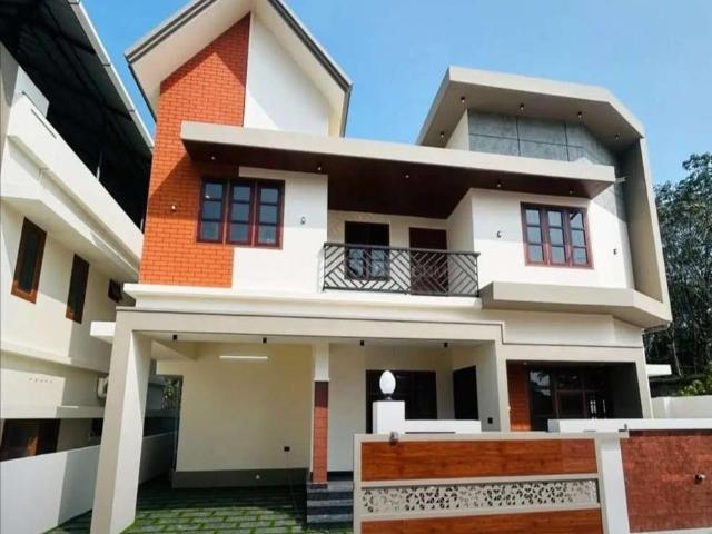 3 BHK Villa in Pukkattupady for resale Kochi. The reference number is 19342780