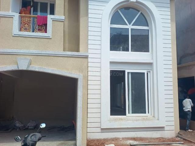 3 BHK Villa in Sarjapur for rent Bengaluru. The reference number is 19140200