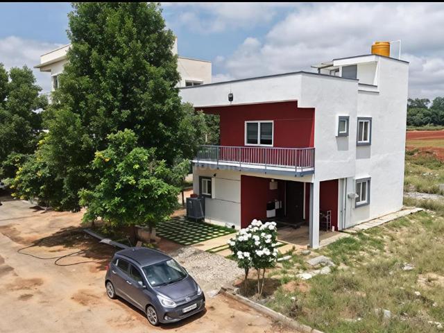 3 BHK Villa in Sarjapur for resale Bengaluru. The reference number is 20344184
