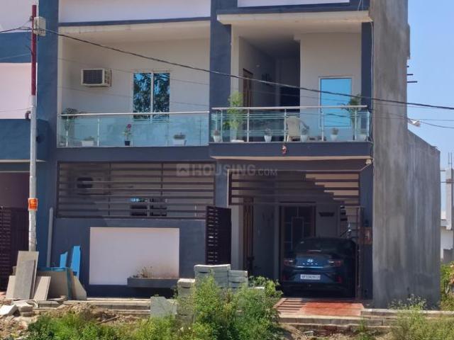 3 BHK Villa in Sarojini Nagar for resale Lucknow. The reference number is 16751094