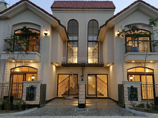 3 BHK Villa in Sector 33 for resale Sonipat. The reference number is 18205019