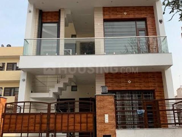 3 BHK Villa in Selaiyur for resale Chennai. The reference number is 18006935