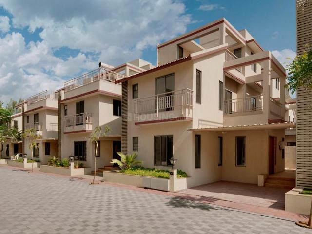3 BHK Villa in Shantipura for resale Ahmedabad. The reference number is 20414545
