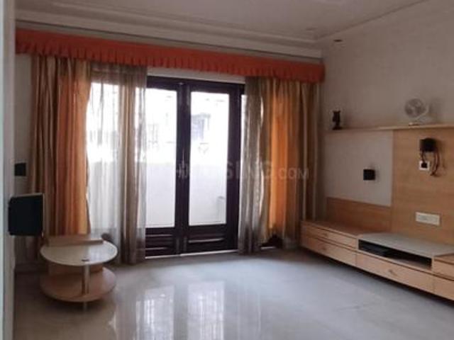 3 BHK Apartment in Camp for rent Pune. The reference number is 20113142