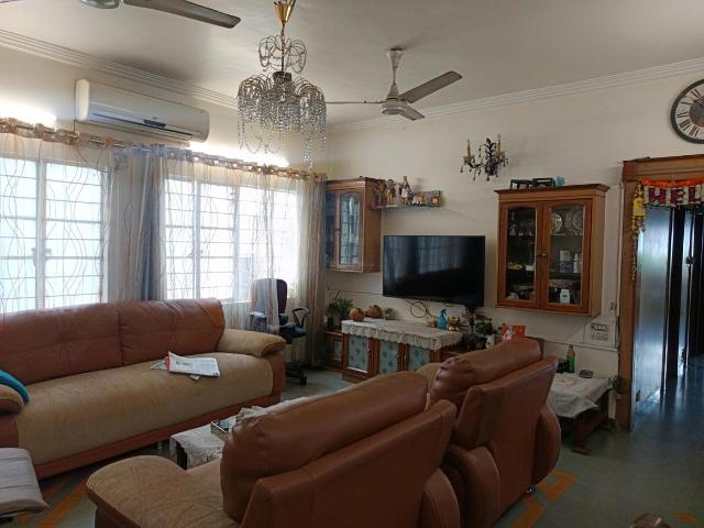 3 BHK Apartment in Camp for resale Pune. The reference number is 17440864