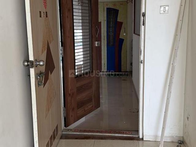 3 BHK Apartment in Chala for rent Vapi. The reference number is 15221947