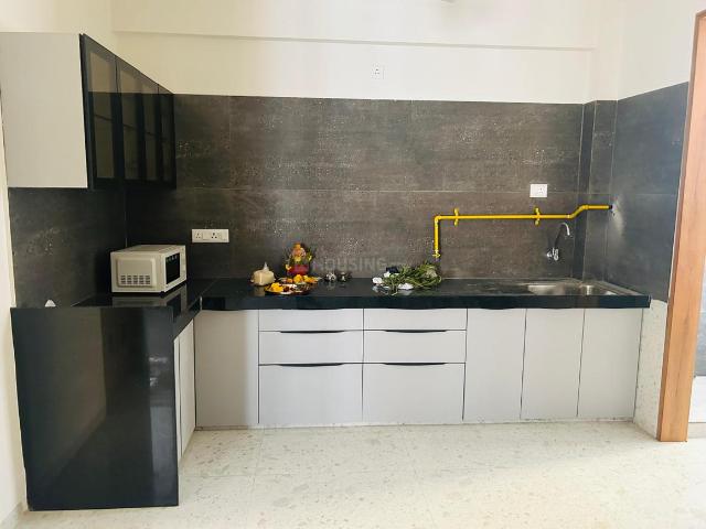 3 BHK Apartment in Chala for rent Vapi. The reference number is 19046319