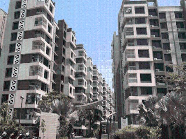 3 BHK Apartment in Chala for rent Vapi. The reference number is 20019988