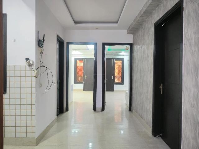 3 BHK Apartment in Chandan Hola for rent New Delhi. The reference number is 19177926