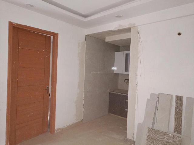 3 BHK Apartment in Chandan Hola for resale New Delhi. The reference number is 18619997