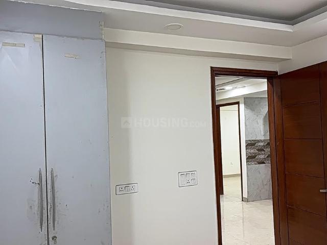 3 BHK Apartment in Chandan Hola for resale New Delhi. The reference number is 19978065