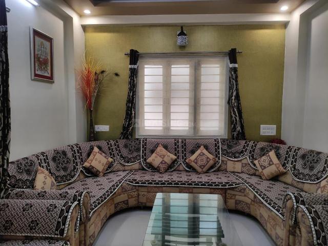 3 BHK Apartment in Chandkheda for rent Ahmedabad. The reference number is 17174103