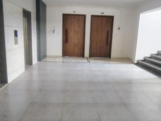 3 BHK Apartment in Chandkheda for rent Ahmedabad. The reference number is 19360954