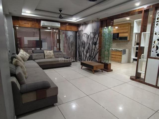 3 BHK Apartment in Chandkheda for rent Ahmedabad. The reference number is 20389493