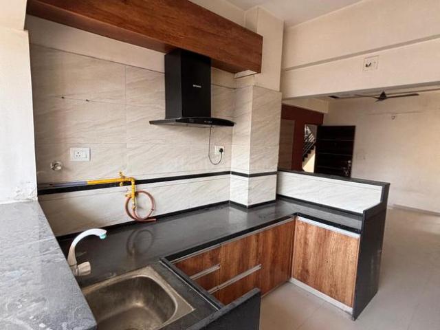3 BHK Apartment in Chandkheda for rent Ahmedabad. The reference number is 21088742