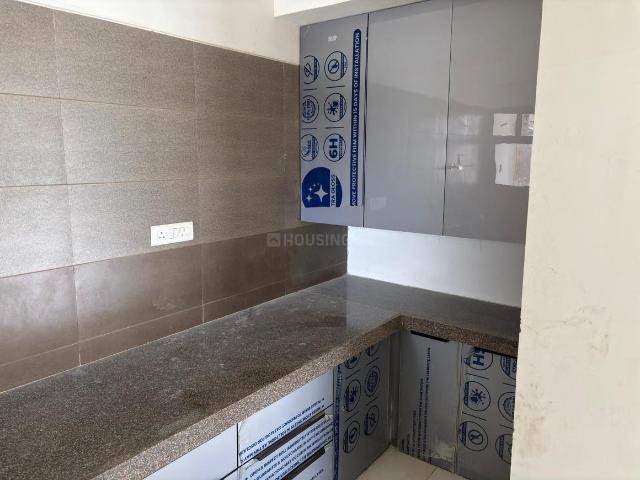 3 BHK Apartment in Chandkheda for rent Ahmedabad. The reference number is 21343988